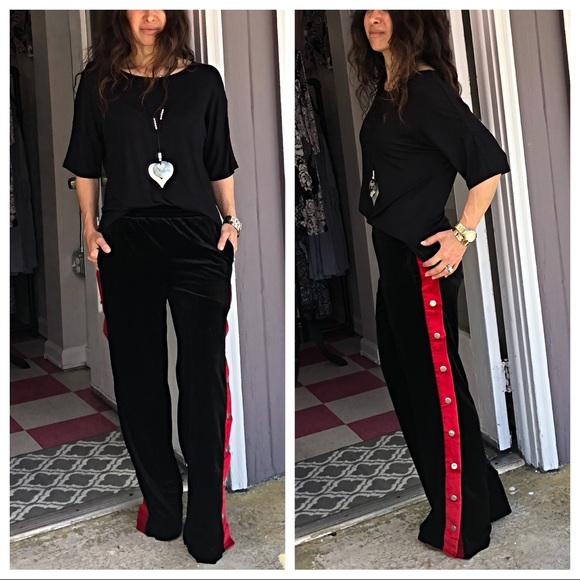 Pants - ✨LAST ONE✨Black velvet side pocket pants w/stripes